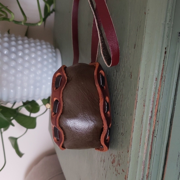 Vintage Tooled Hand Painted Floral Butterfly Leather Mini Bag - Picture 3 of 5
